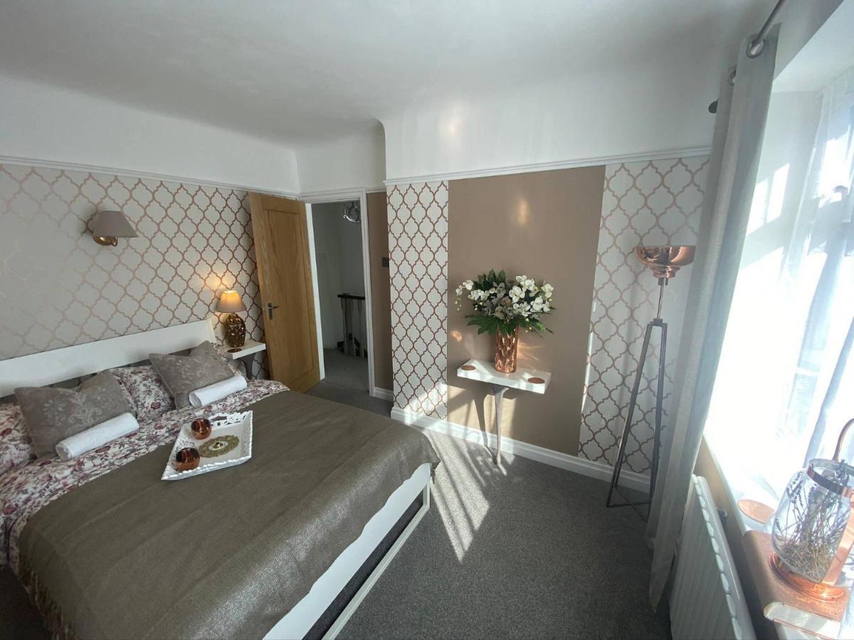 Luxury 5* Home With Secret Garden And Free Parking Liverpool Esterno foto